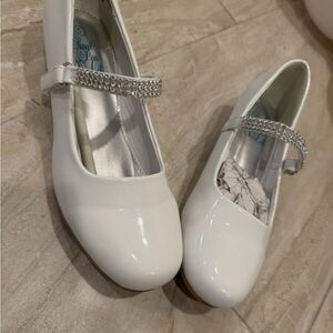 Big kids shoe size 5 with rhinestone strap